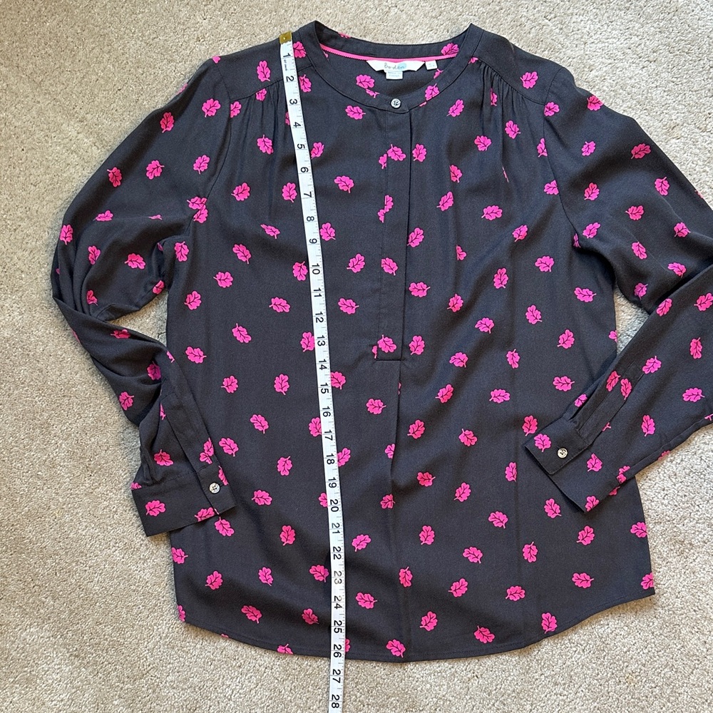 Boden Women's Black and Pink Floral Top - Picture 4 of 6